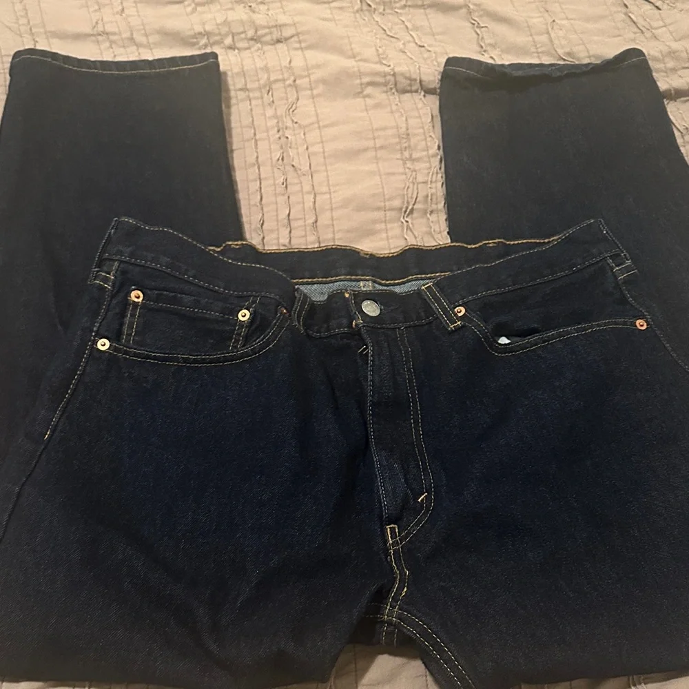 Levi's Men's Deep blue Straight Jeans